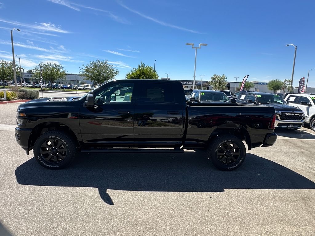 New 2026 Ram 2500 BLACK EXPRESS CREW CAB 4X4 6'4 BOX Pickup