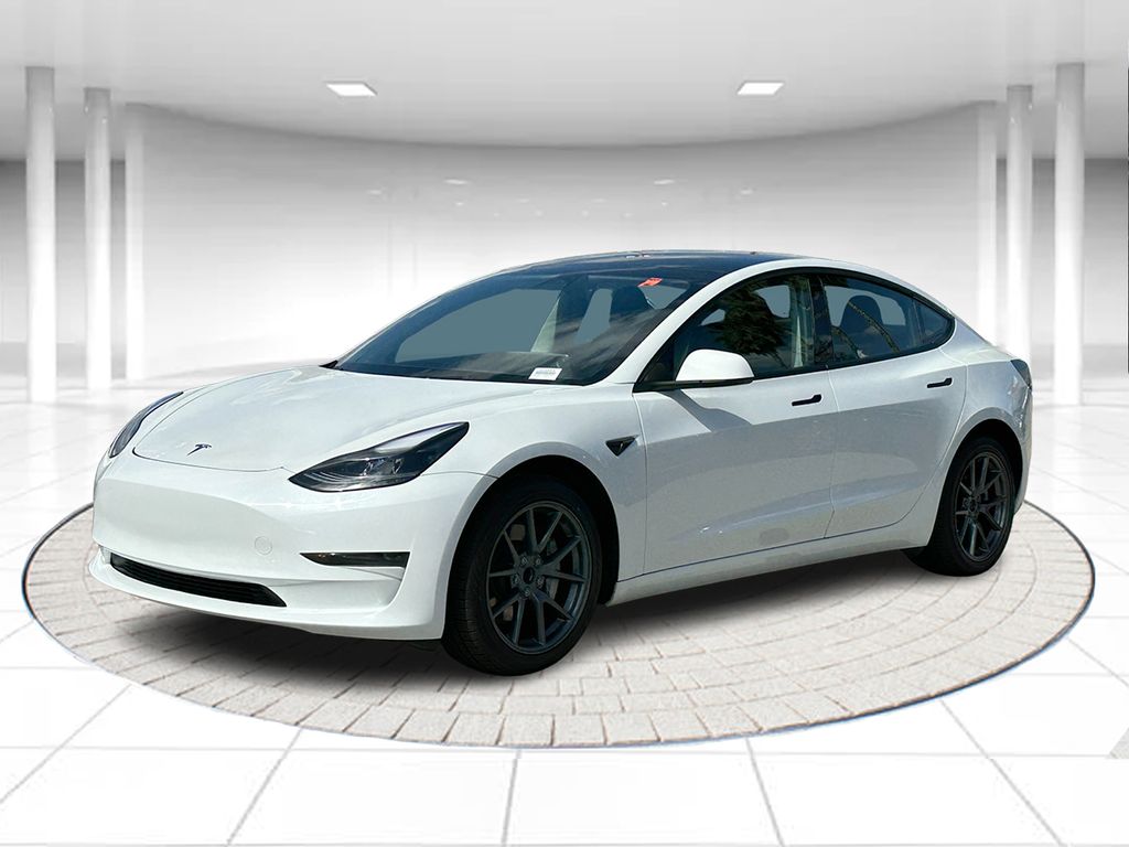 2023 Tesla Model 3 -'s photo