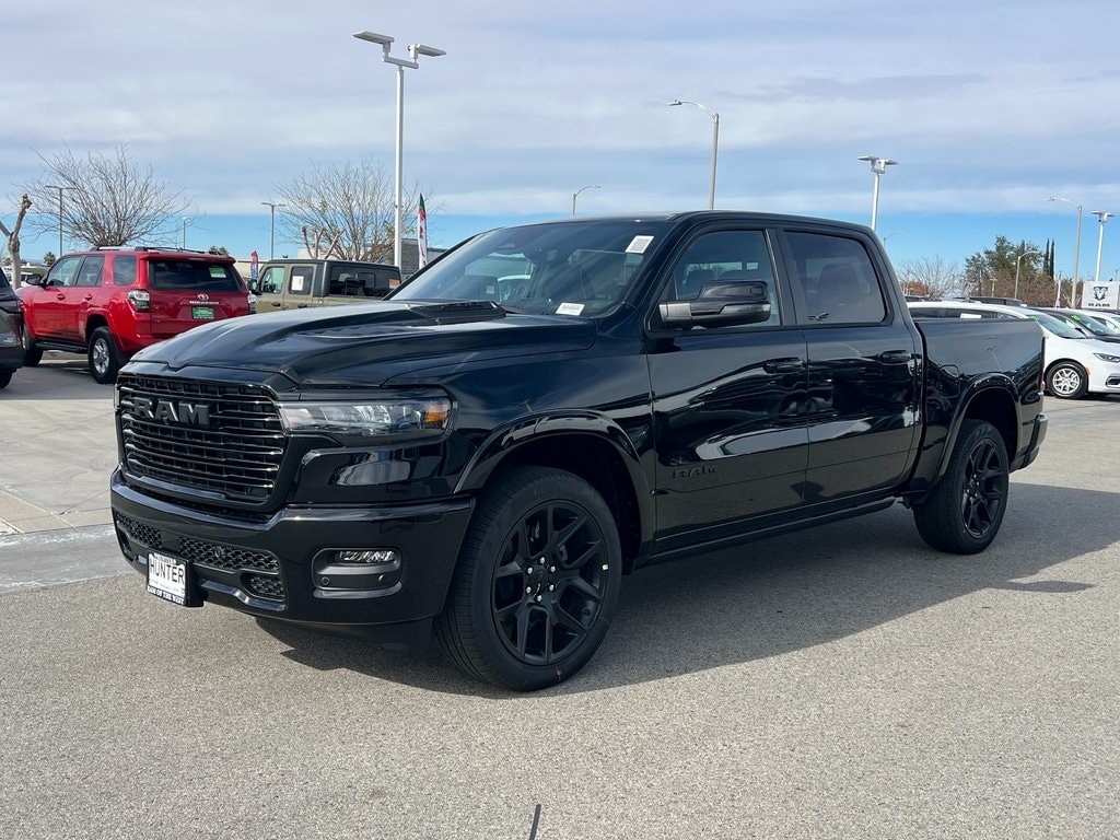 New 2026 Ram 1500 LARAMIE CREW CAB 4X2 5'7 BOX Pickup