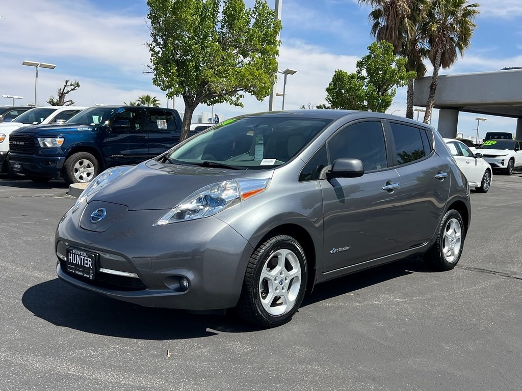 Used 2014 Nissan LEAF SV with VIN 1N4AZ0CP9EC337832 for sale in Lancaster, CA