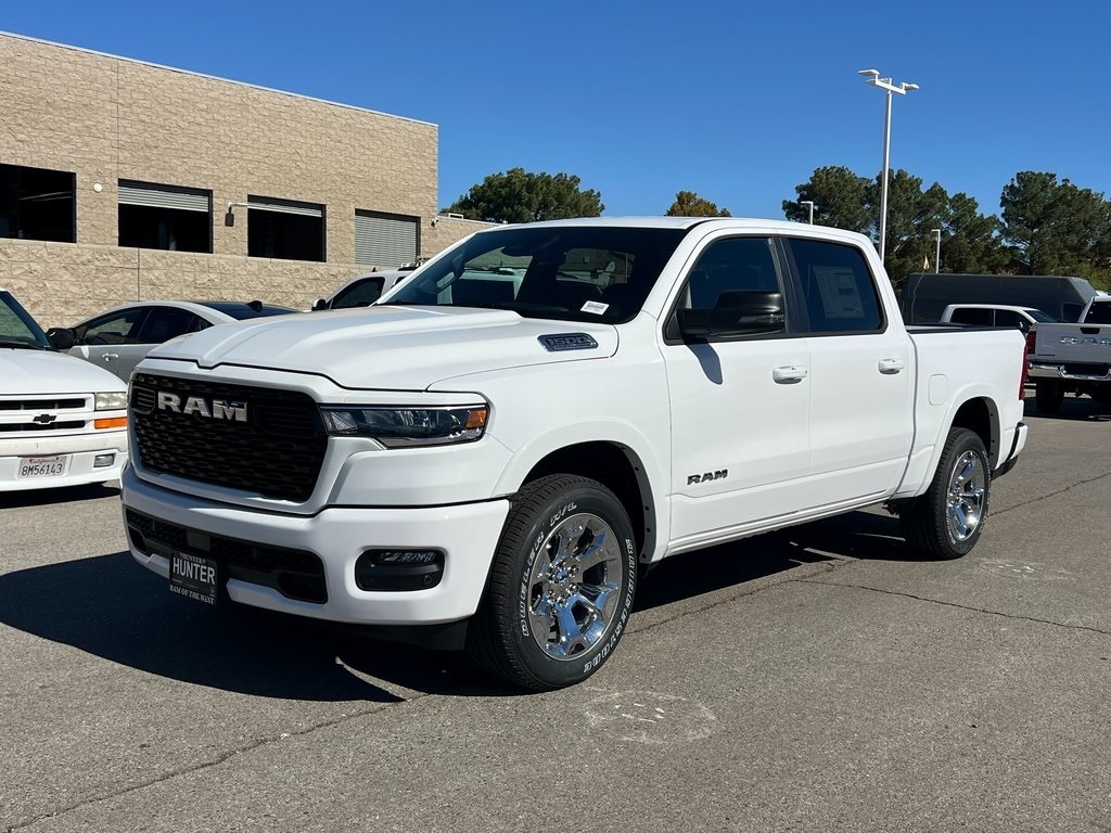 New 2026 Ram 1500 BIG HORN CREW CAB 4X2 5'7 BOX Pickup