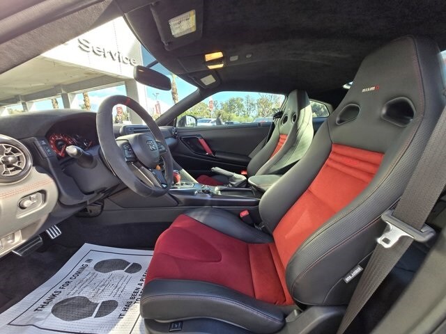 2023 Nissan GT-R Nismo photo 4