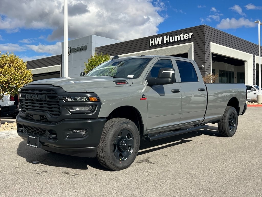 New 2026 Ram 3500 TRADESMAN CREW CAB 4X4 8' BOX Pickup