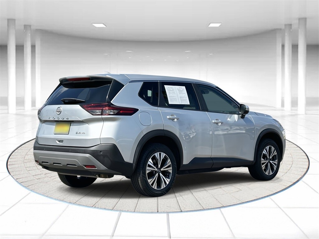 2023 Nissan Rogue SV photo 4