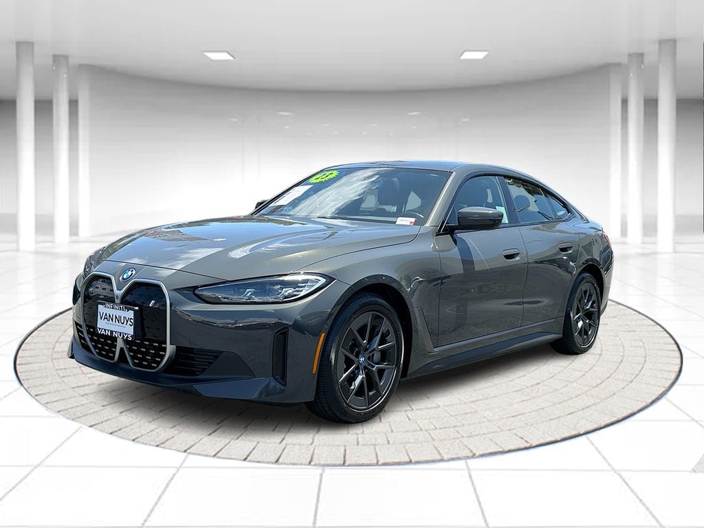 2023 BMW i4 eDrive35's photo