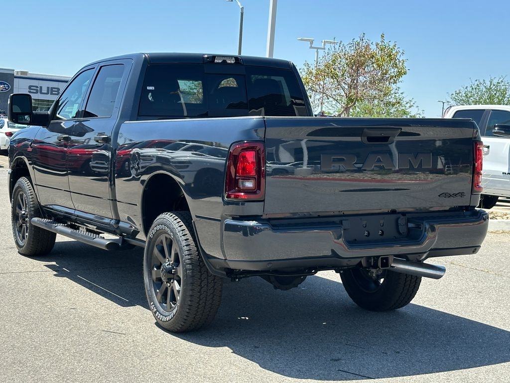 New 2026 Ram 2500 BLACK EXPRESS CREW CAB 4X4 6'4 BOX Pickup