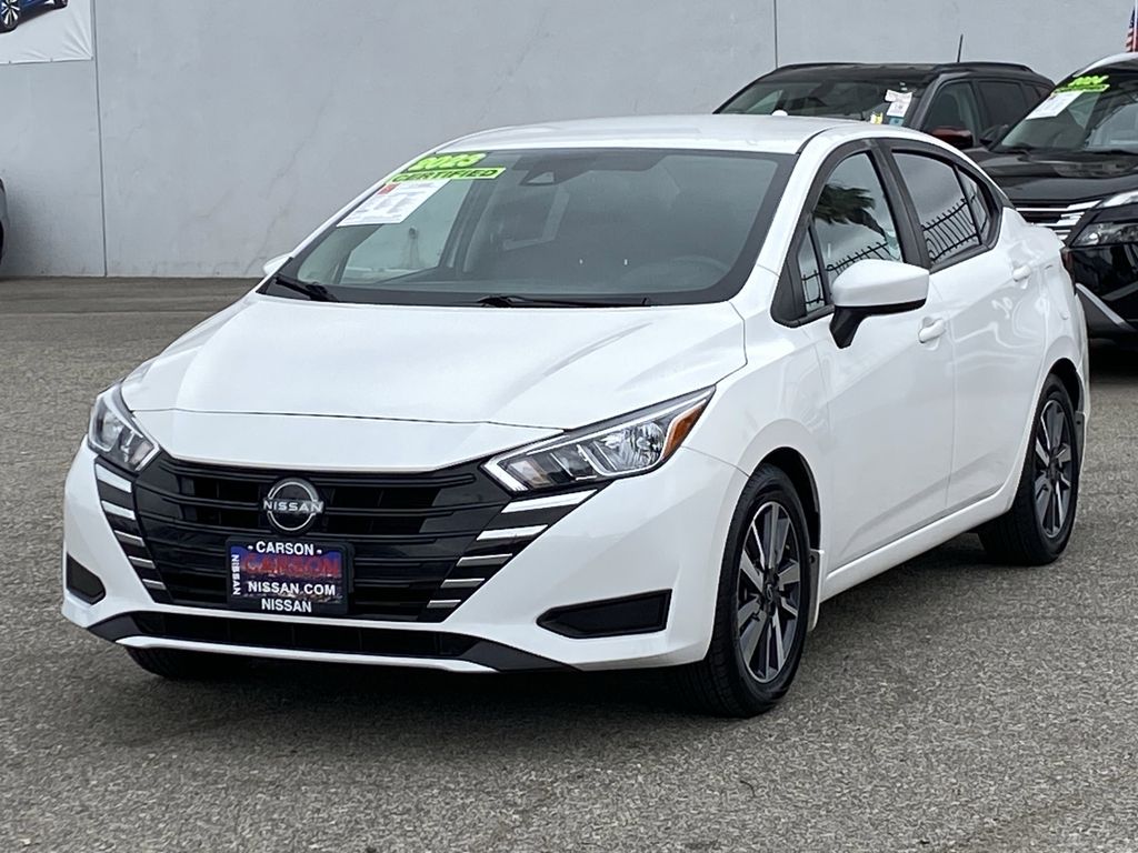 2023 Nissan Versa 1.6 SV CVT's photo