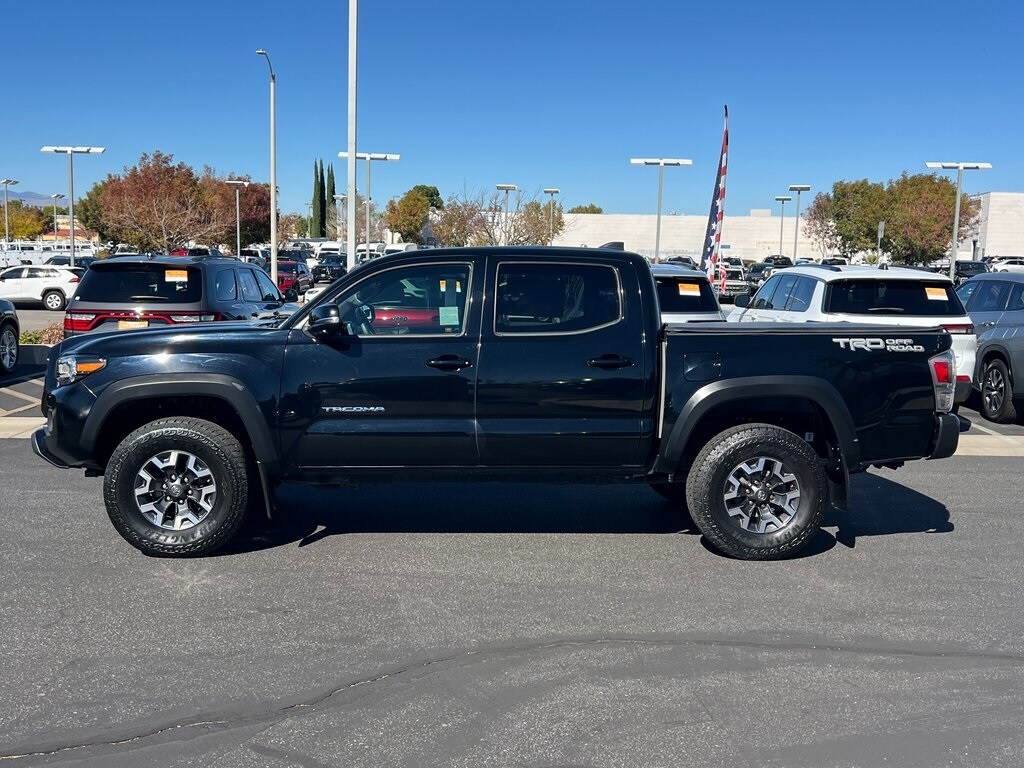 2021 Toyota Tacoma TRD Off-Road photo 3