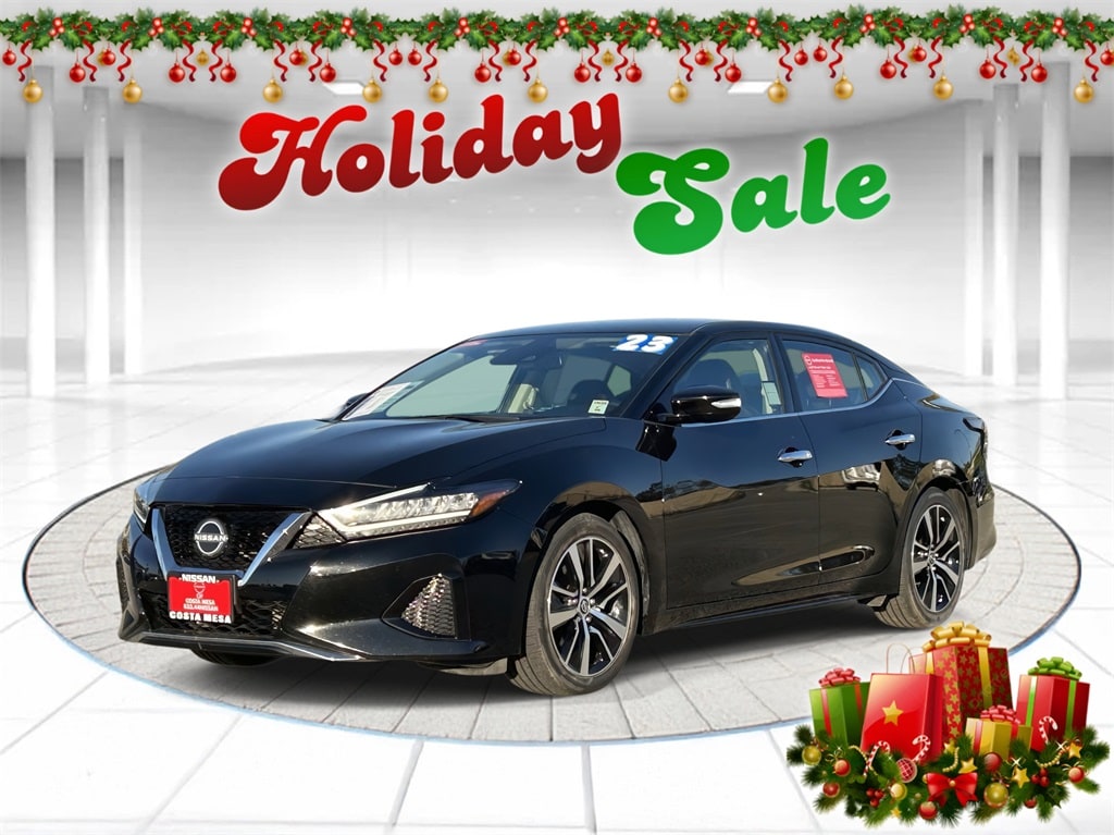 2023 Nissan Maxima SV's photo