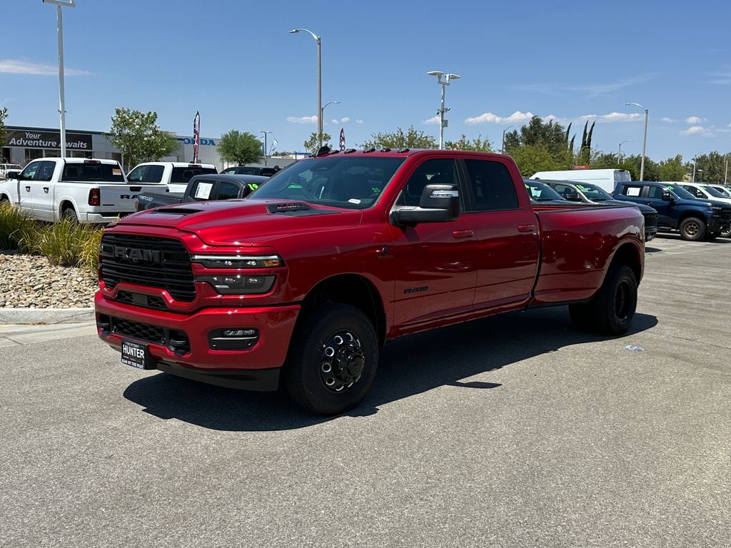 New 2026 Ram 3500 LARAMIE CREW CAB 4X4 8' BOX Pickup