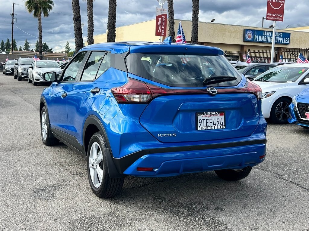 2025 Nissan Kicks Play S photo 4