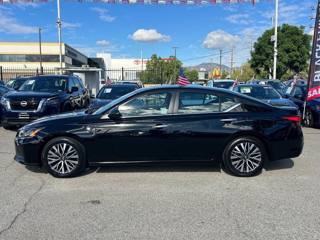 2024 Nissan Altima 2.5 SV photo 3