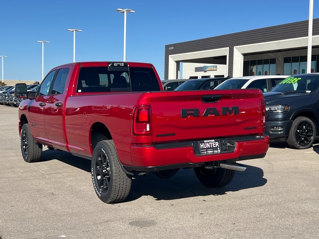 New 2026 Ram 3500 BIG HORN CREW CAB 4X4 8' BOX Pickup