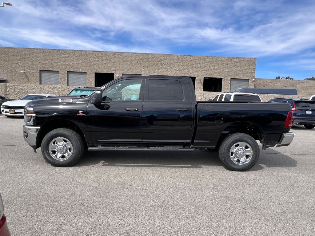 New 2026 Ram 2500 TRADESMAN CREW CAB 4X4 6'4 BOX Pickup