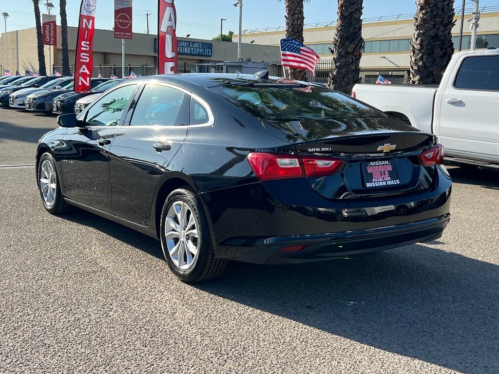 2023 Chevrolet Malibu 1LT photo 3
