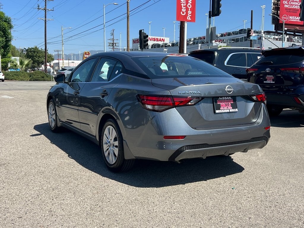 2025 Nissan Sentra S photo 4