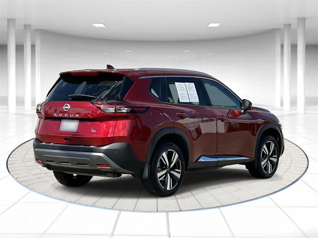 2023 Nissan Rogue SL photo 3