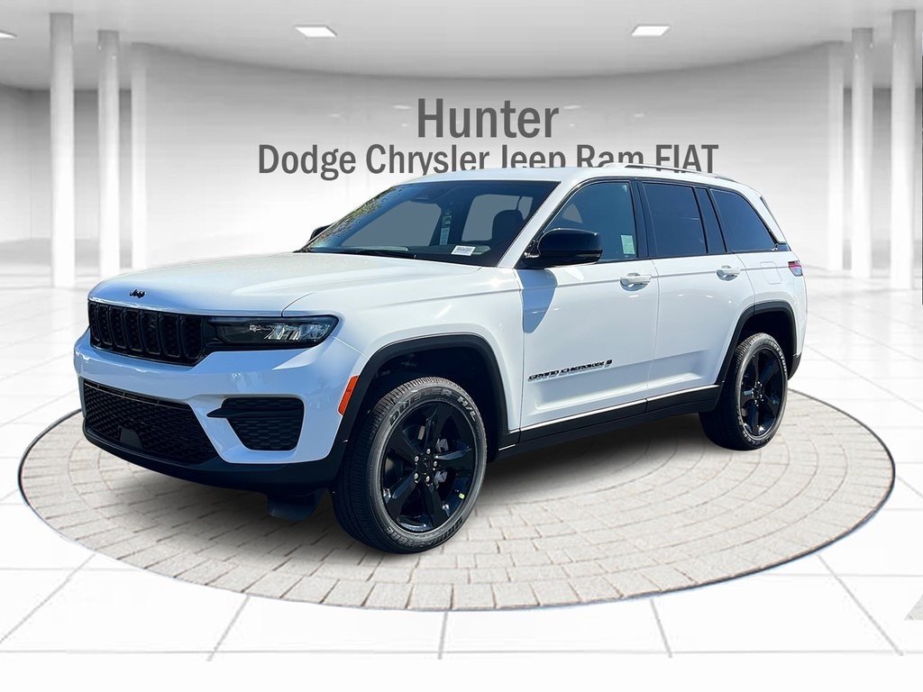 2025 Jeep Grand Cherokee Altitude's photo