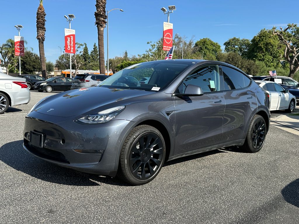 Used 2022 Tesla Model Y Long Range with VIN 7SAYGDEE7NF569806 for sale in Lancaster, CA