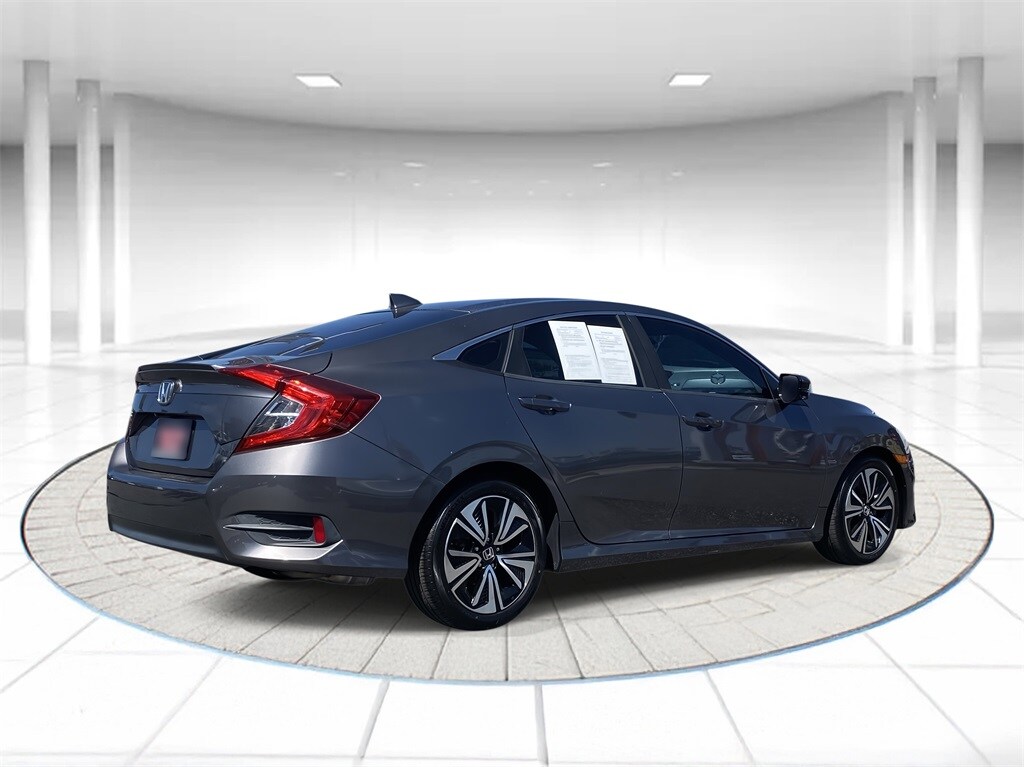 2018 Honda Civic EX-T photo 4