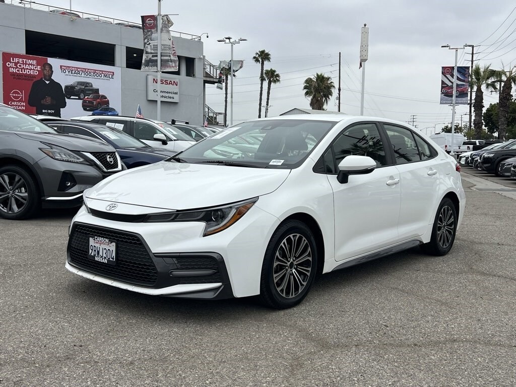 2022 Toyota Corolla SE photo 2