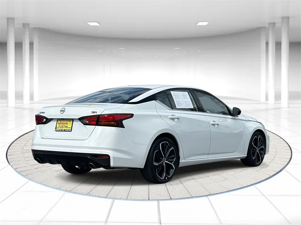 2023 Nissan Altima 2.5 SR photo 4