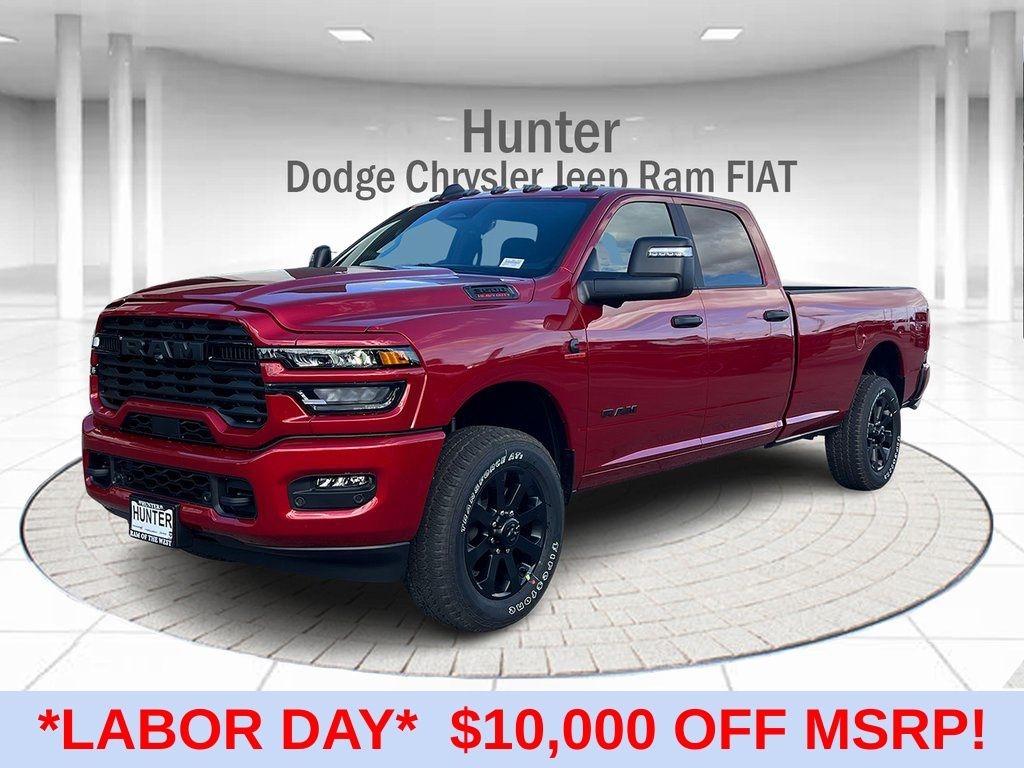 New 2026 Ram 3500 BIG HORN CREW CAB 4X4 8' BOX Pickup