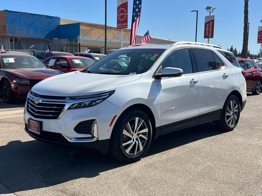 2022 Chevrolet Equinox Premier photo 2