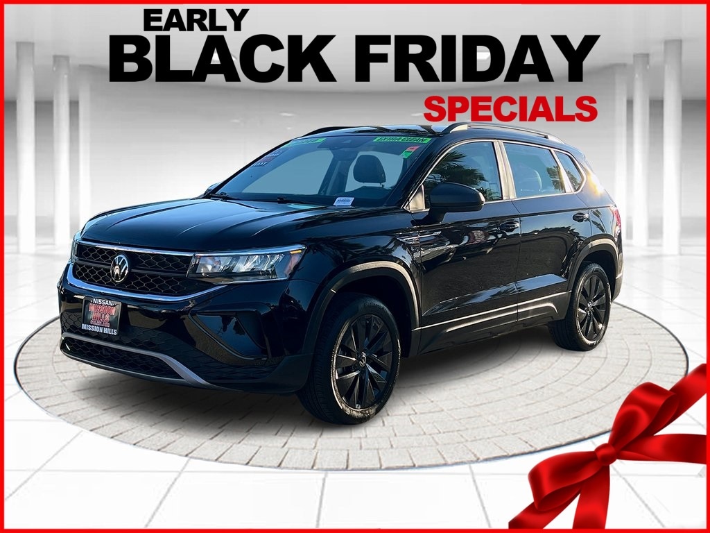 2024 Volkswagen Taos S's photo