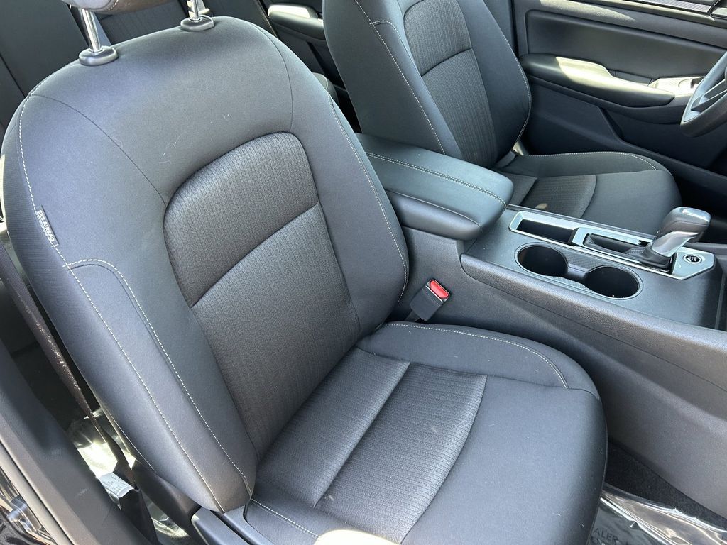 2025 Nissan Altima S - Photo 12