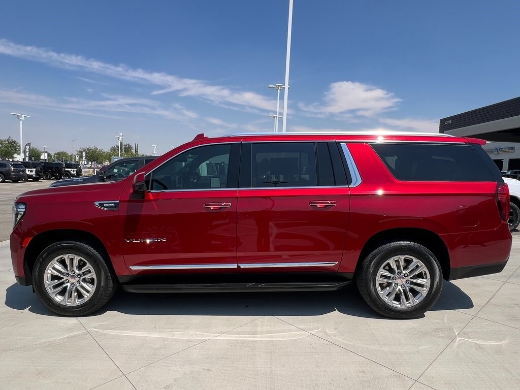 2024 Gmc Yukon XL SLT photo 3