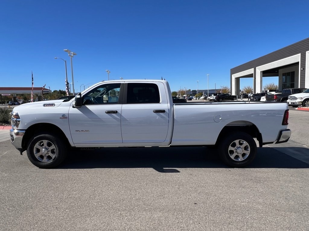 New 2026 Ram 3500 BIG HORN CREW CAB 4X4 8' BOX Pickup