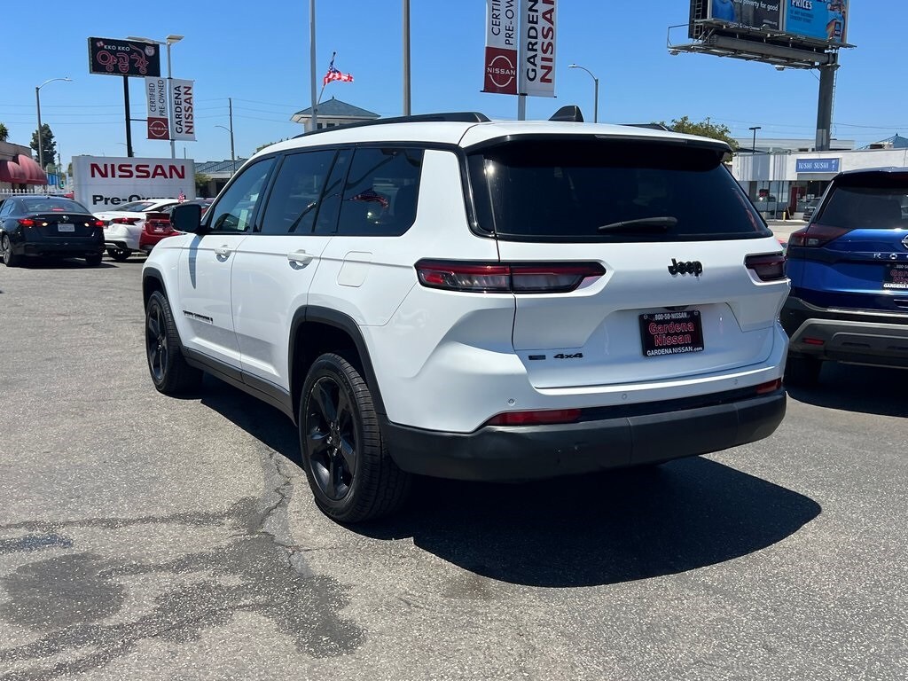 2021 Jeep Grand Cherokee Altitude photo 4