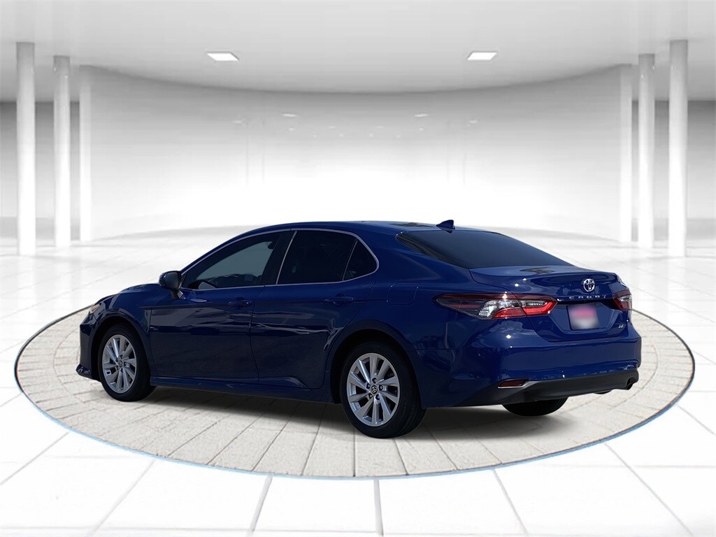 2023 Toyota Camry LE photo 2