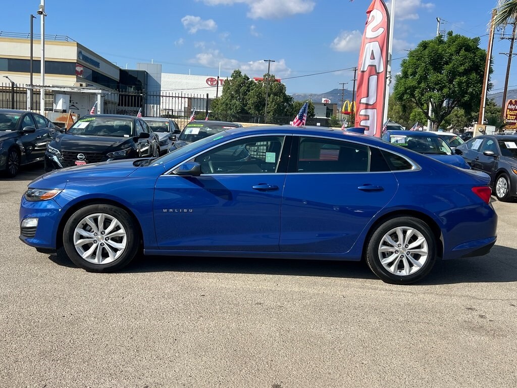 2023 Chevrolet Malibu 1LT photo 3