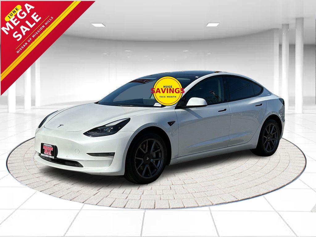 2022 Tesla Model 3 Long Range Dual Motor All-Wheel Drive's photo