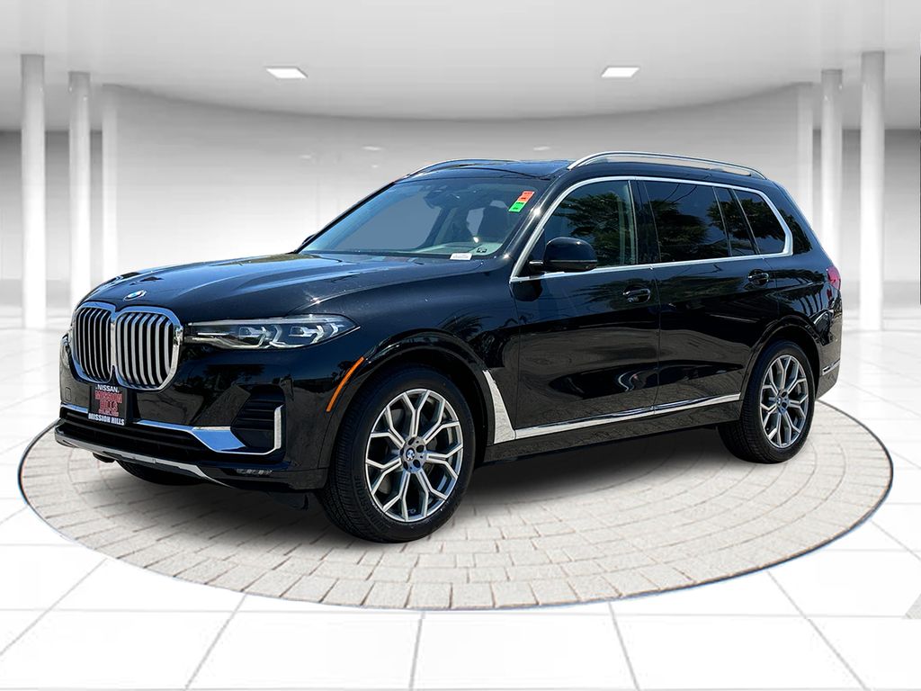 2020 BMW X7 xDrive40i's photo