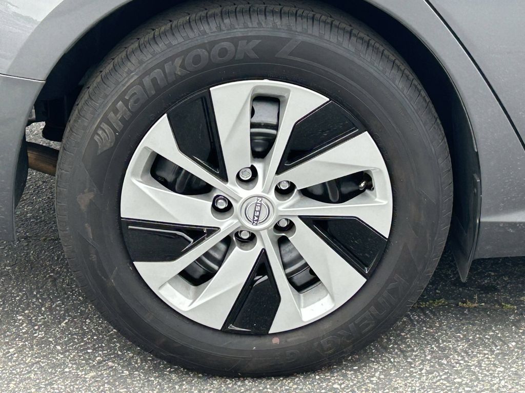 2025 Nissan Altima S - Photo 8
