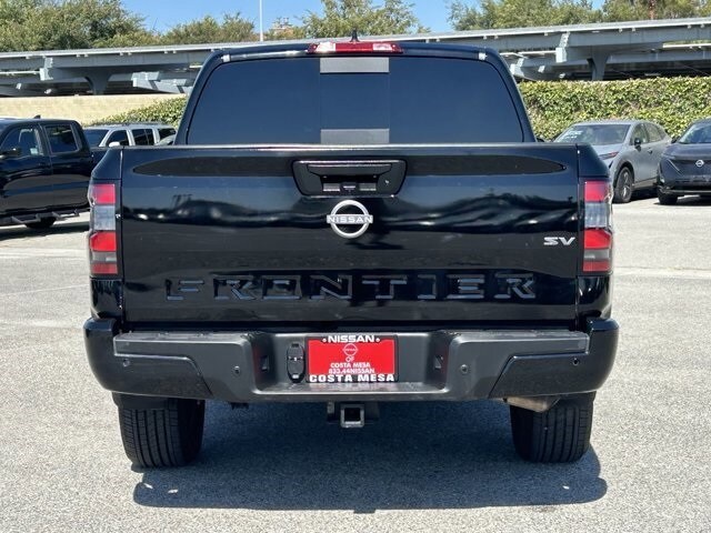 2024 Nissan Frontier SV photo 3