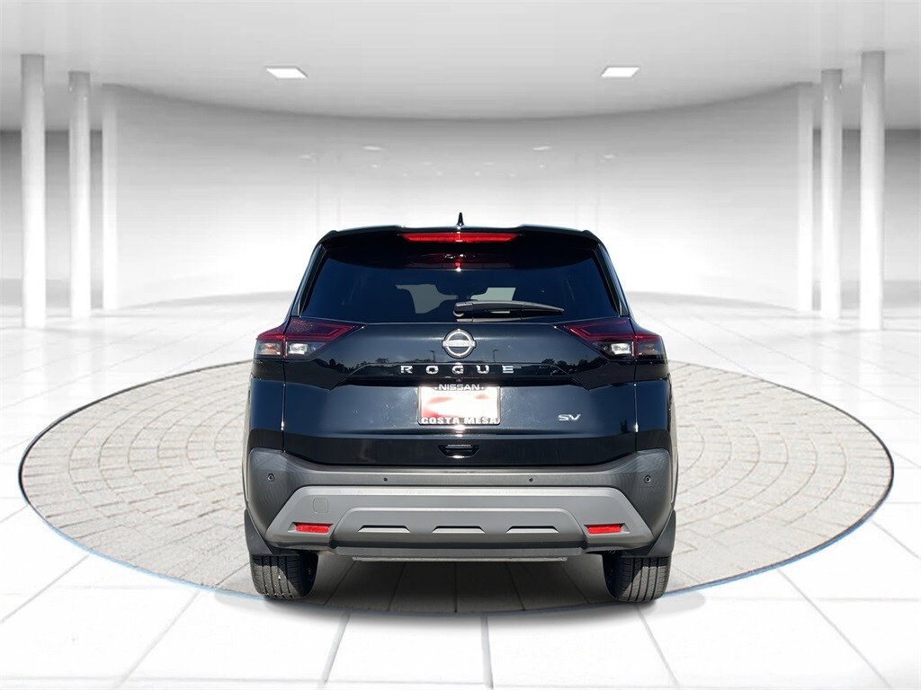 2023 Nissan Rogue SV photo 3