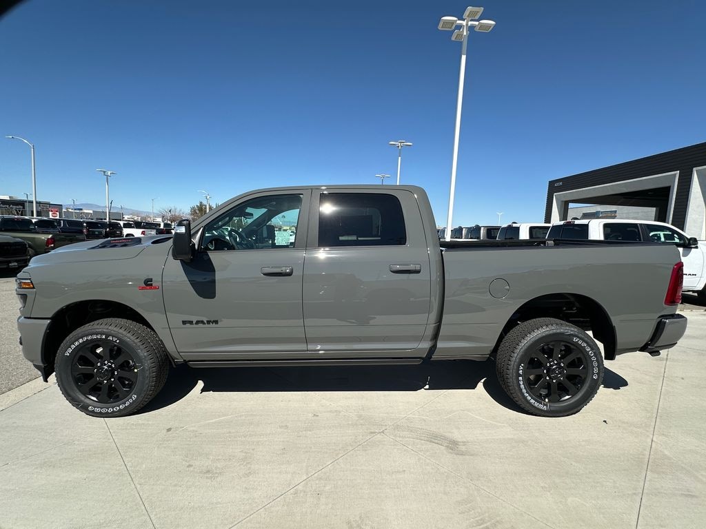 New 2026 Ram 2500 LARAMIE CREW CAB 4X4 6'4 BOX Pickup