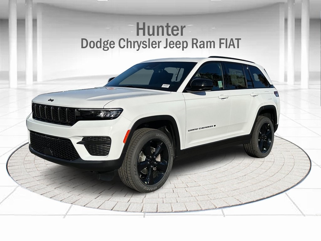 2025 Jeep Grand Cherokee Altitude's photo