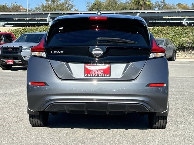 2024 Nissan Leaf S photo 3