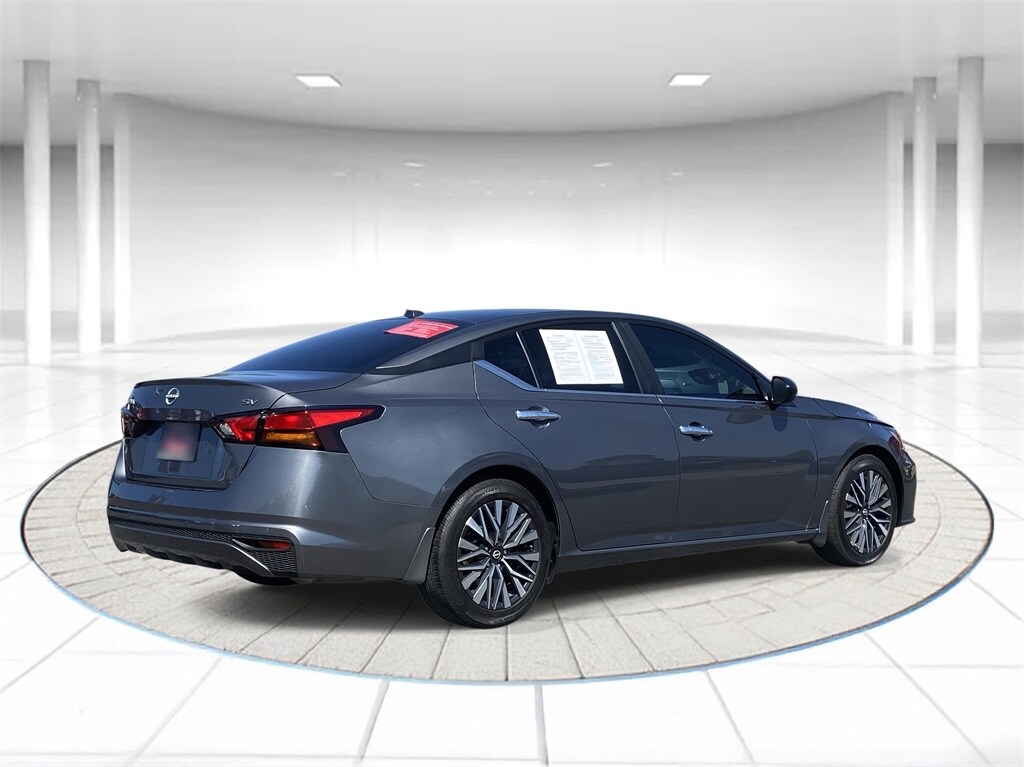 2024 Nissan Altima 2.5 SV photo 4