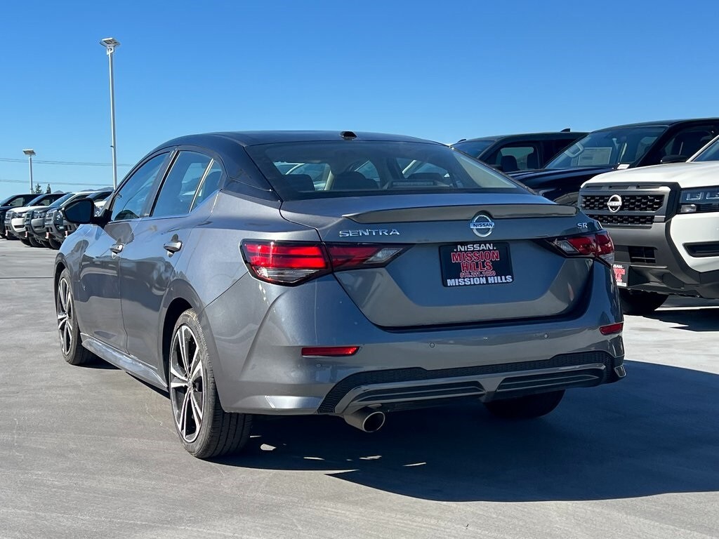 2023 Nissan Sentra SR photo 4