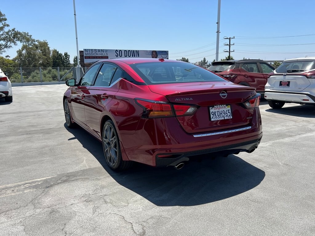 2023 Nissan Altima 2.5 SV photo 4