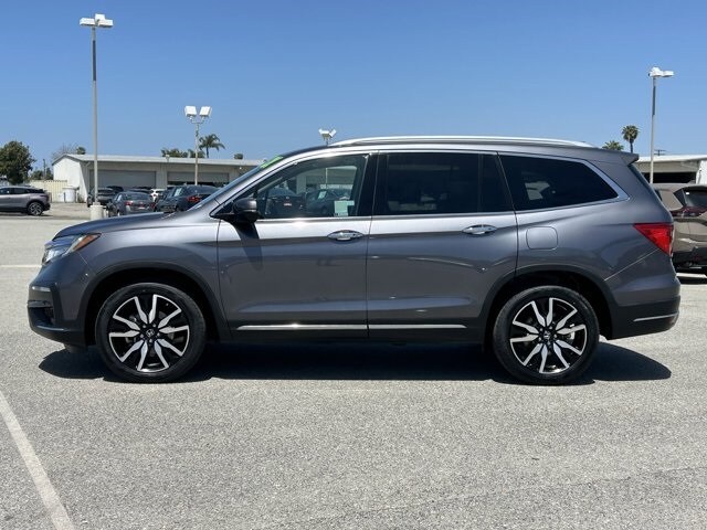 2020 Honda Pilot Touring photo 2