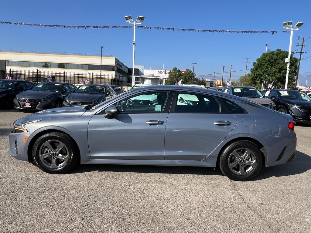 2023 Kia K5 LXS photo 3