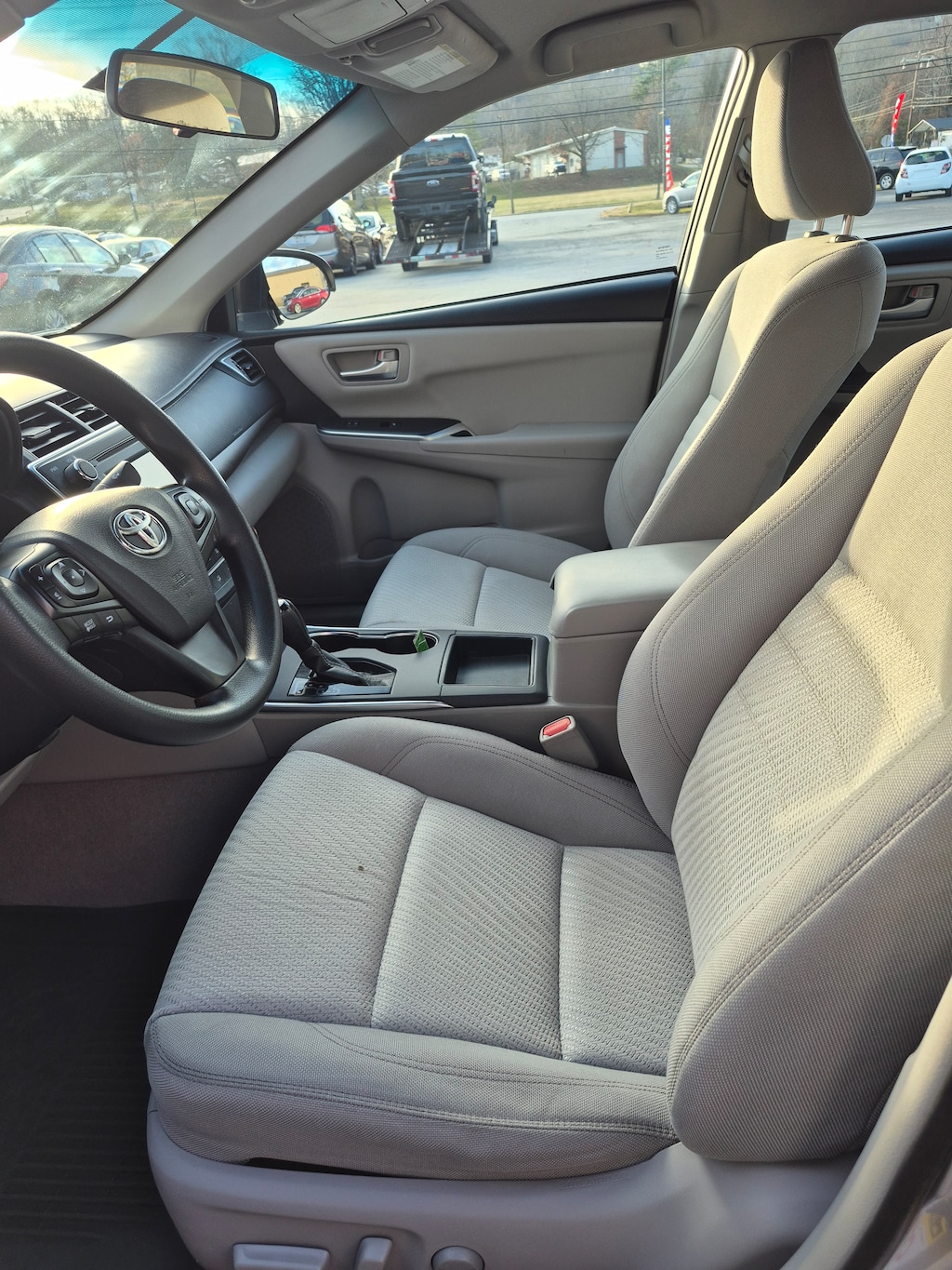 Used 2016 Toyota Camry LE Sedan