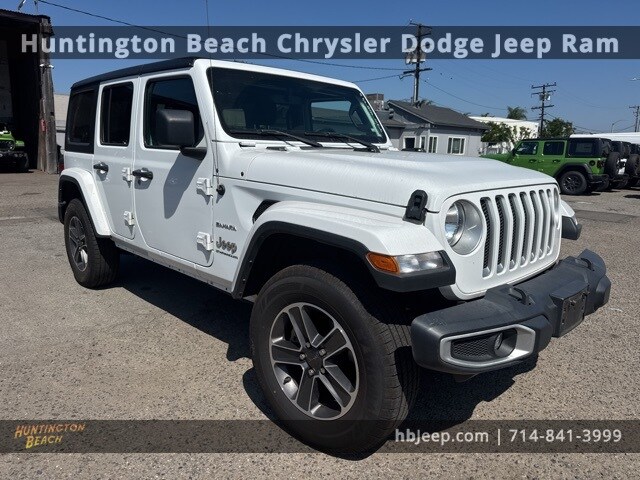 2023 Jeep Wrangler Sahara photo 3